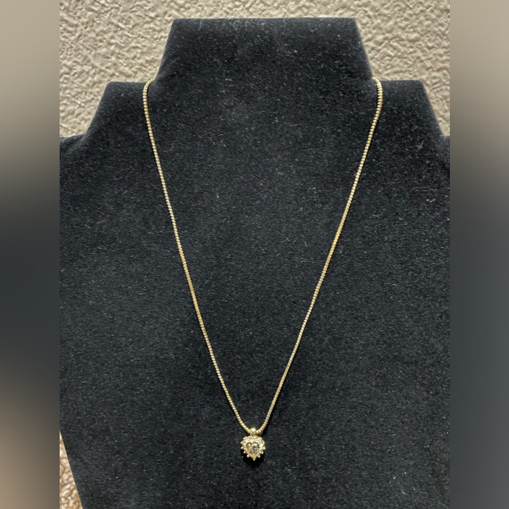 🔥2 Vintage Nina Ricci Necklaces in Great Used Condition - Picture 2 of 13